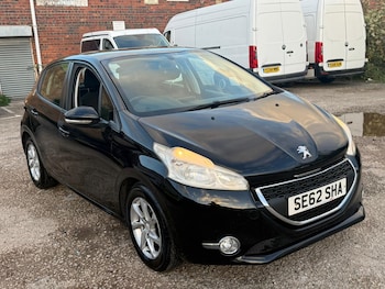 Used Peugeot 208 2012 for sale - 76384583: Photo