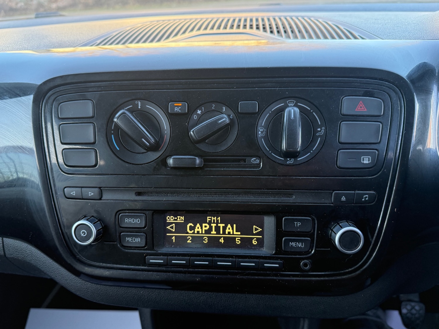 Used Volkswagen up! 2012 for sale - 77095387: Photo 14