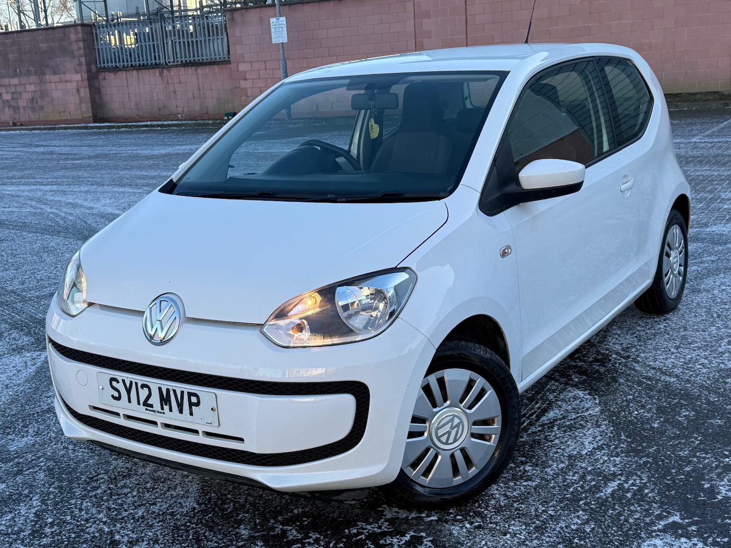 Used Volkswagen up! 2012 for sale - 77095387: Photo 2