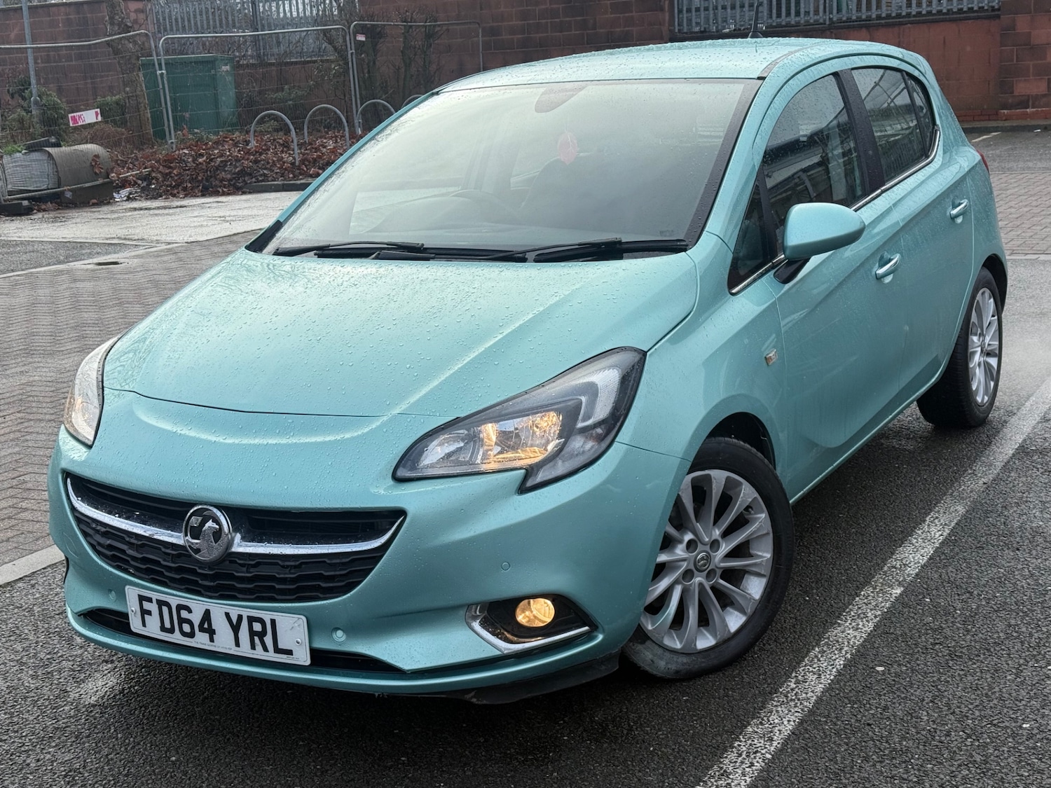 Used Vauxhall Corsa 2014 for sale - 77637082: Photo 2