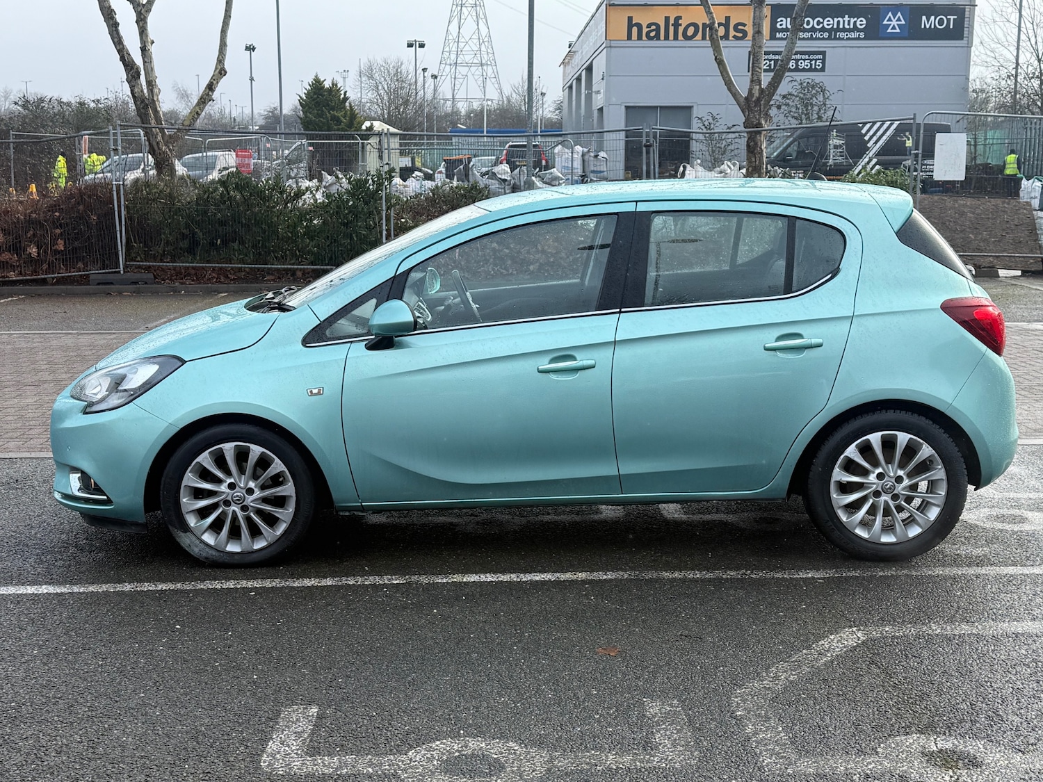 Used Vauxhall Corsa 2014 for sale - 77637082: Photo 6