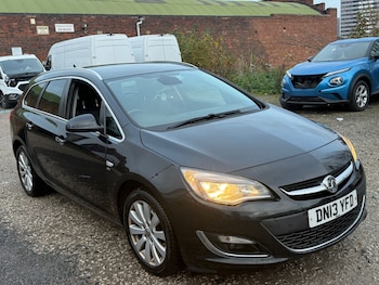 Used Vauxhall Astra 2013 for sale - 76526535: Photo
