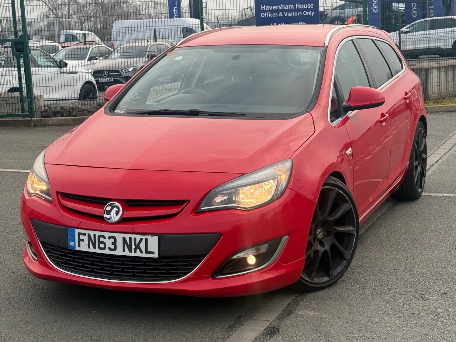 Used Vauxhall Astra 2013 for sale - 77804252: Photo 2