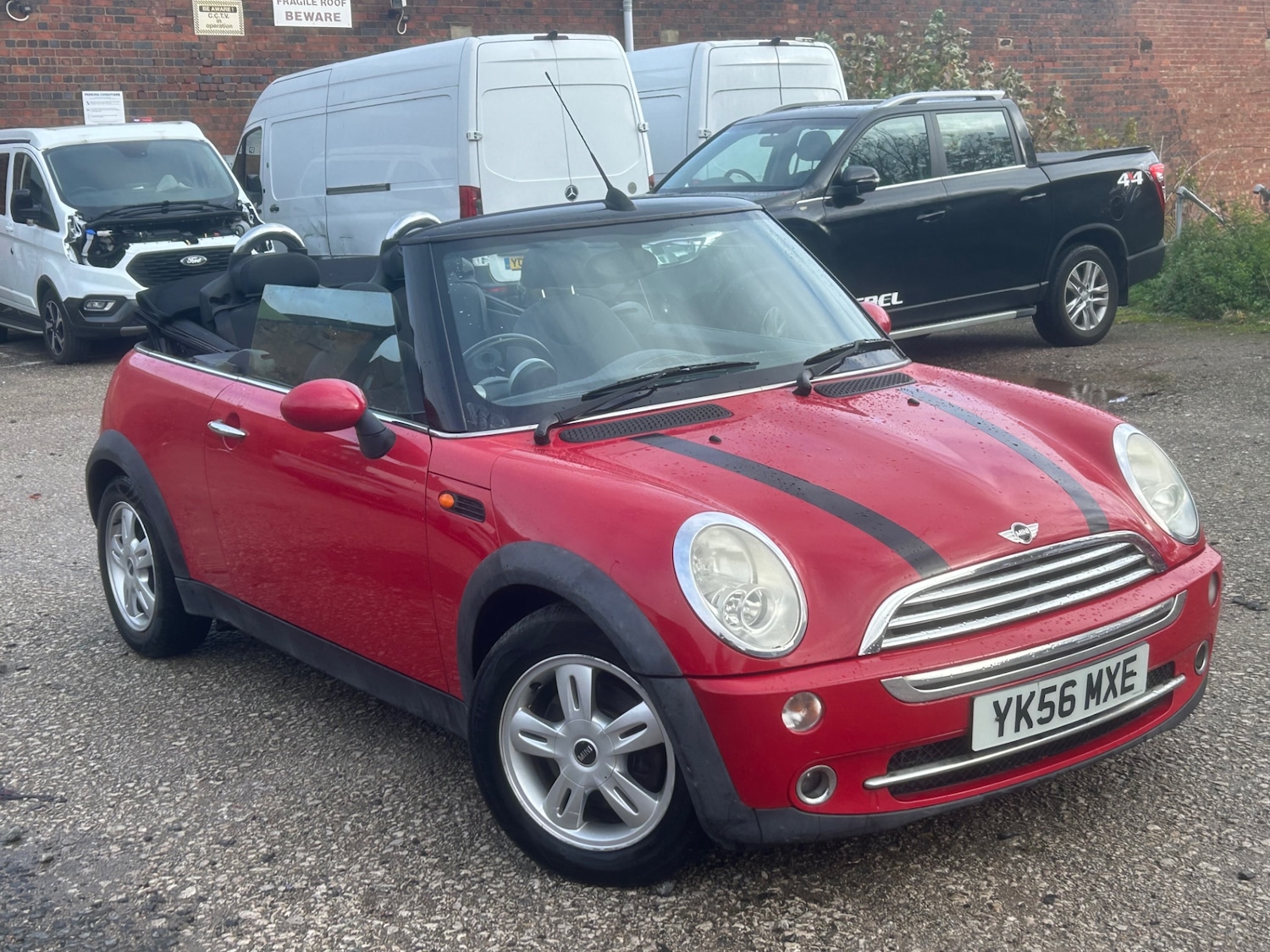 Used MINI Convertible 2006 for sale - 76449702: Photo 1