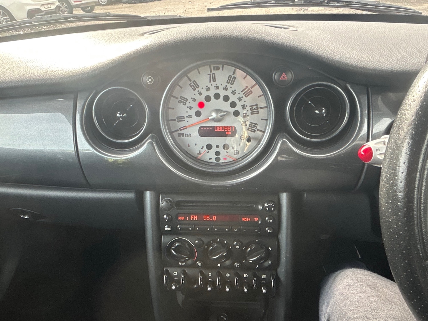 Used MINI Convertible 2006 for sale - 76449702: Photo 15