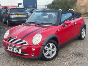 Used MINI Convertible 2006 for sale - 76449702: Photo
