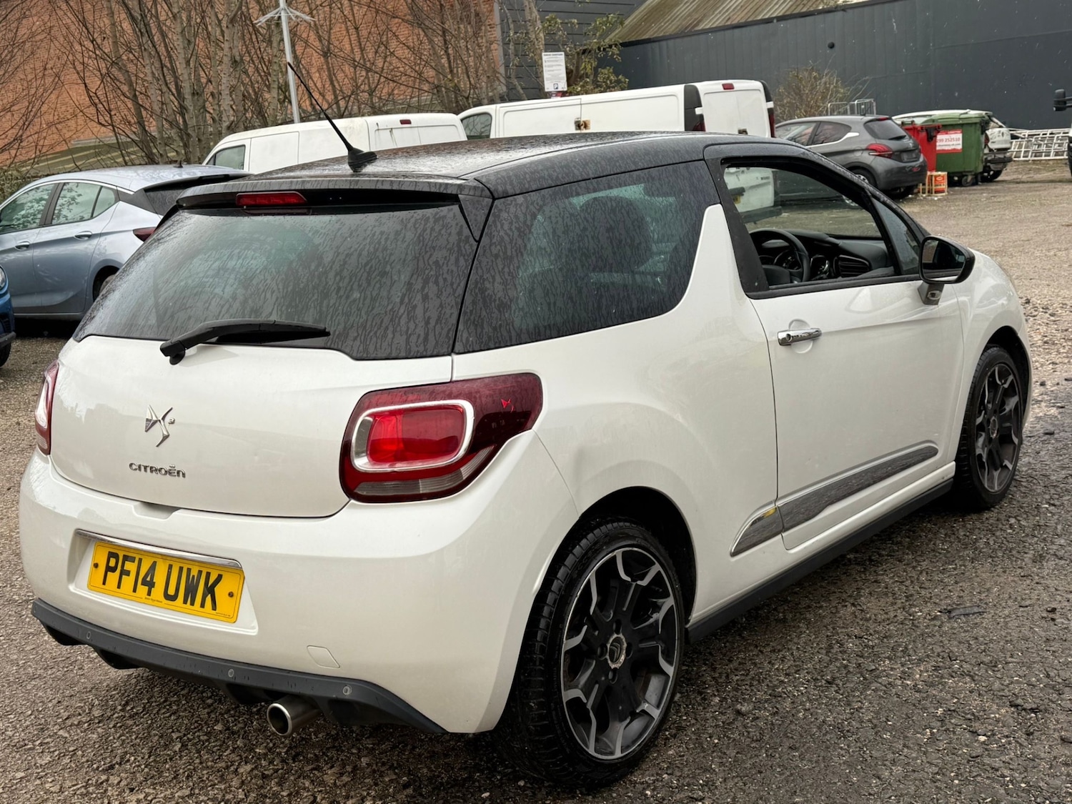 Used Citroen DS3 2014 for sale - 76742275: Photo 10