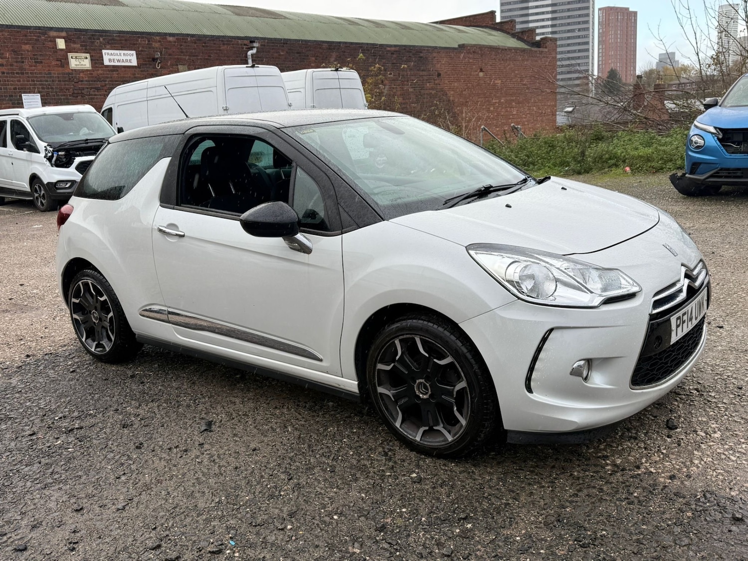 Used Citroen DS3 2014 for sale - 76742275: Photo 11
