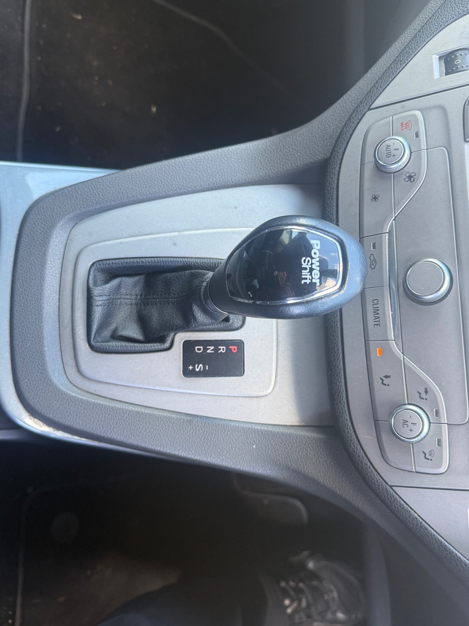 Used Ford Kuga 2012 for sale - 77889221: Photo 17