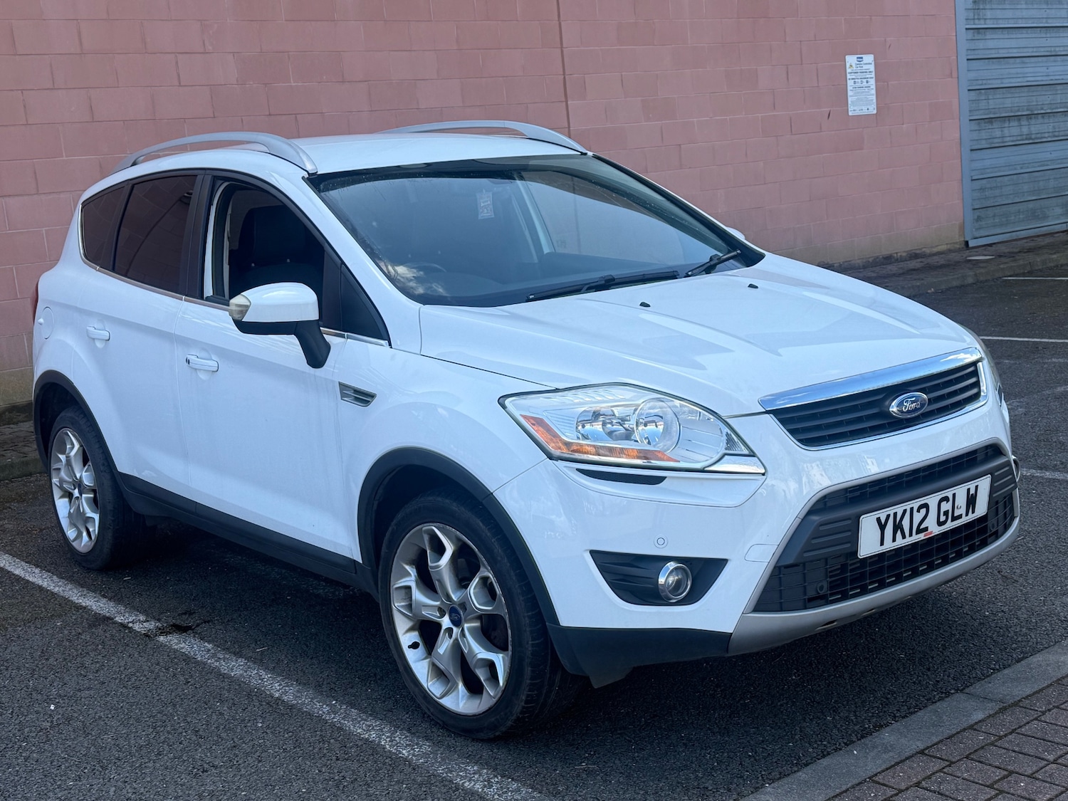 Used Ford Kuga 2012 for sale - 77889221: Photo 3