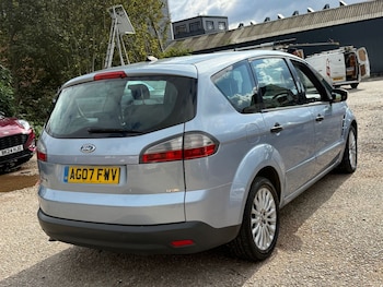 Used Ford S-Max 2007 for sale - 76172482: Photo 2