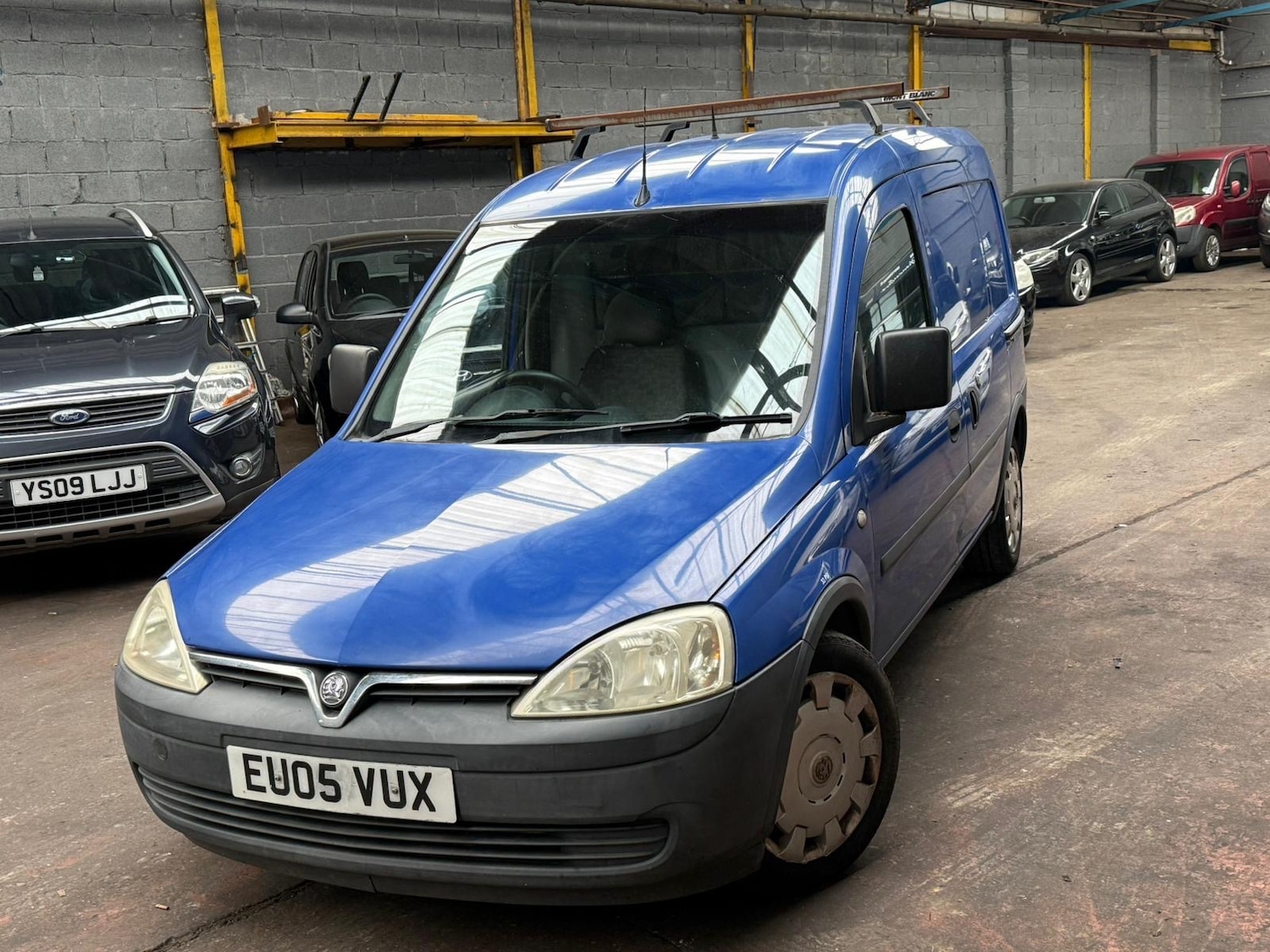 Used Vauxhall Combo 2005 for sale - 76526145: Photo 2