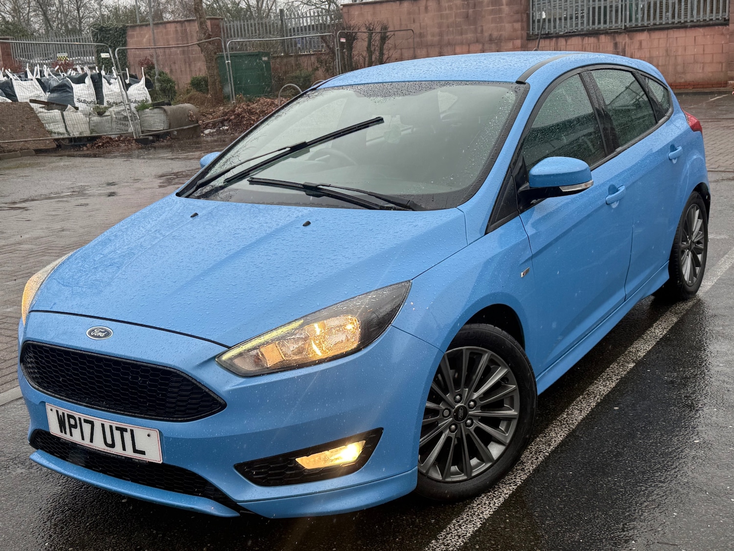 Used Ford Focus 2017 for sale - 77851683: Photo 3