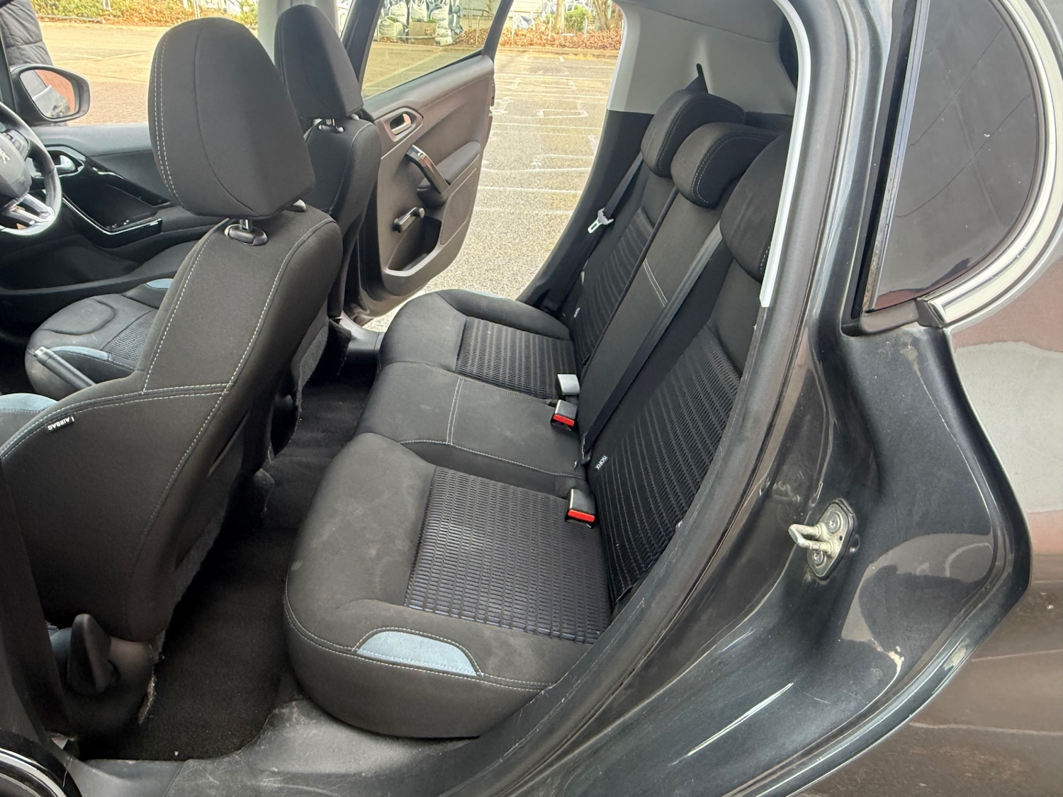 Used Peugeot 208 2014 for sale - 77877991: Photo 12