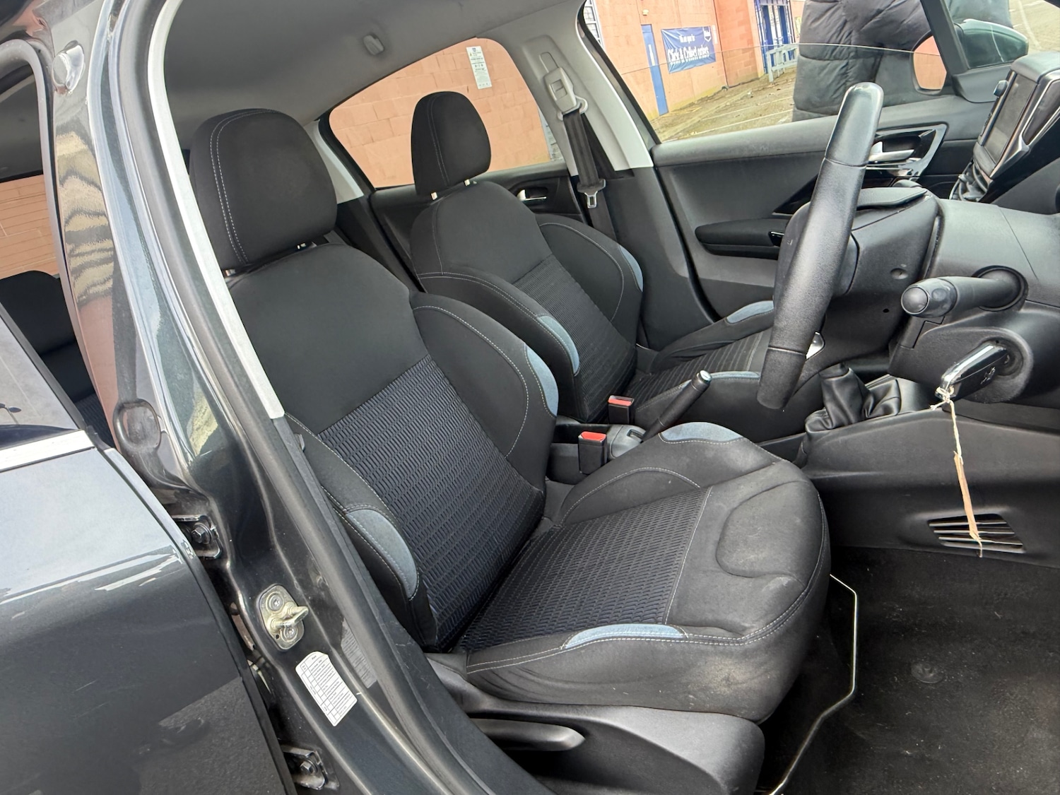 Used Peugeot 208 2014 for sale - 77877991: Photo 13