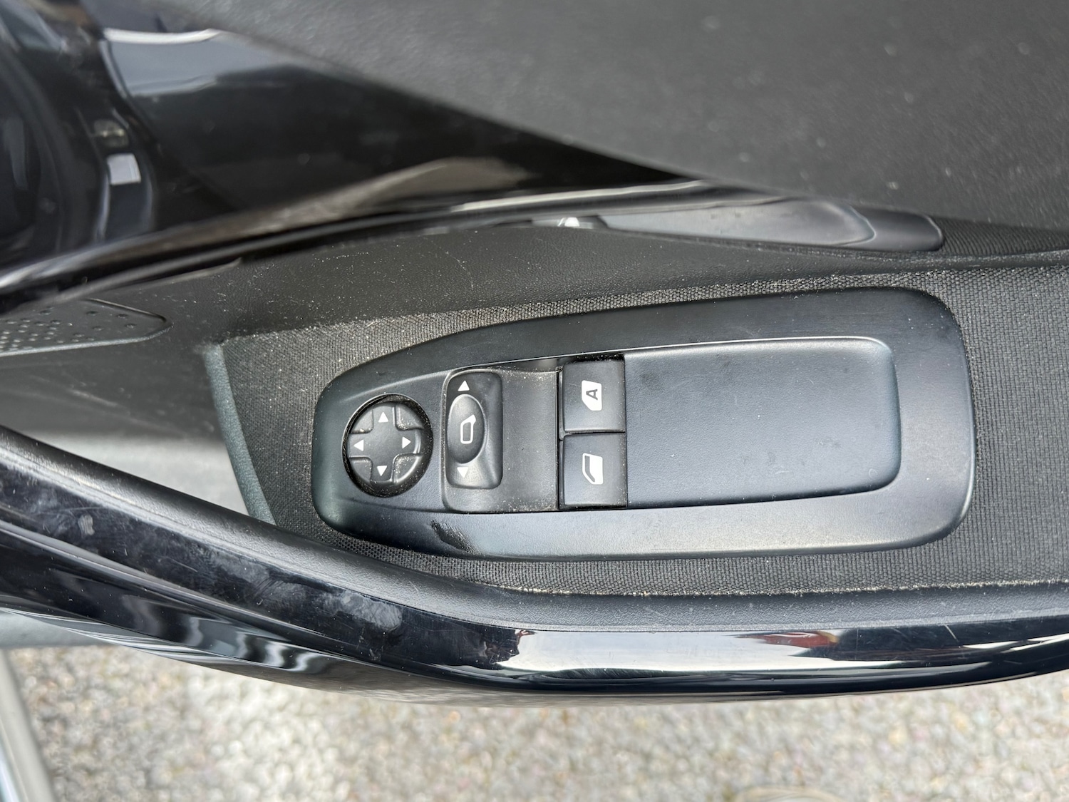 Used Peugeot 208 2014 for sale - 77877991: Photo 14