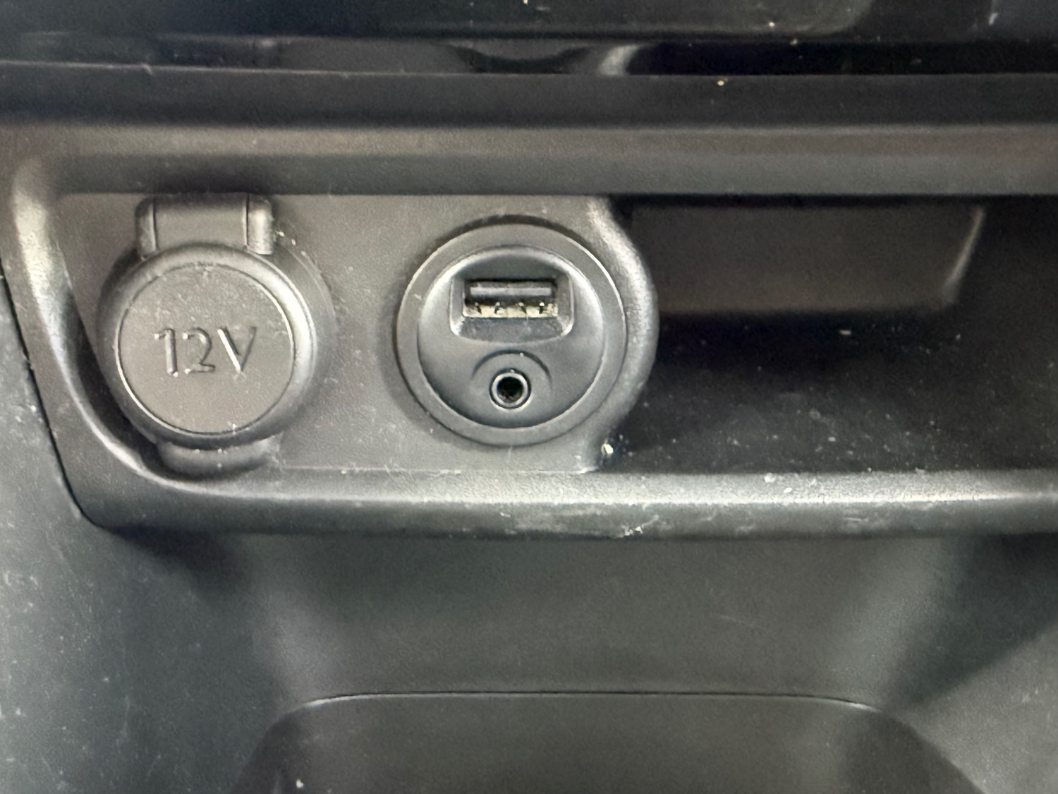 Used Peugeot 208 2014 for sale - 77877991: Photo 18