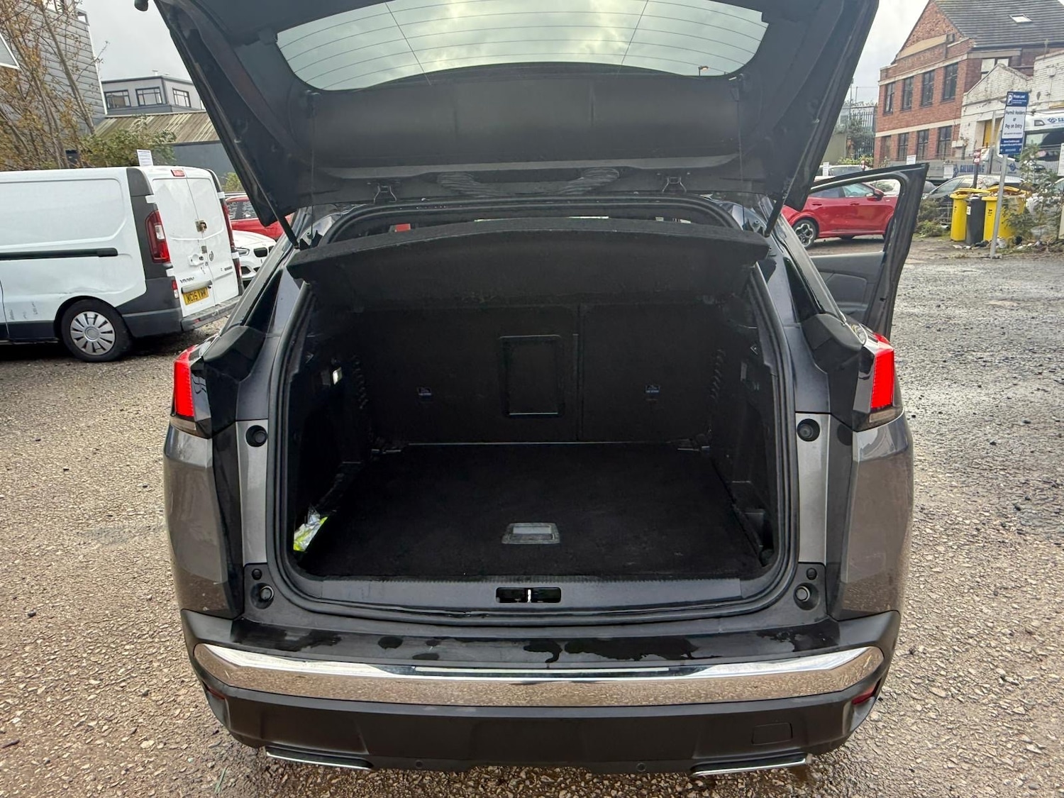 Used Peugeot 3008 2017 for sale - 76403204: Photo 16