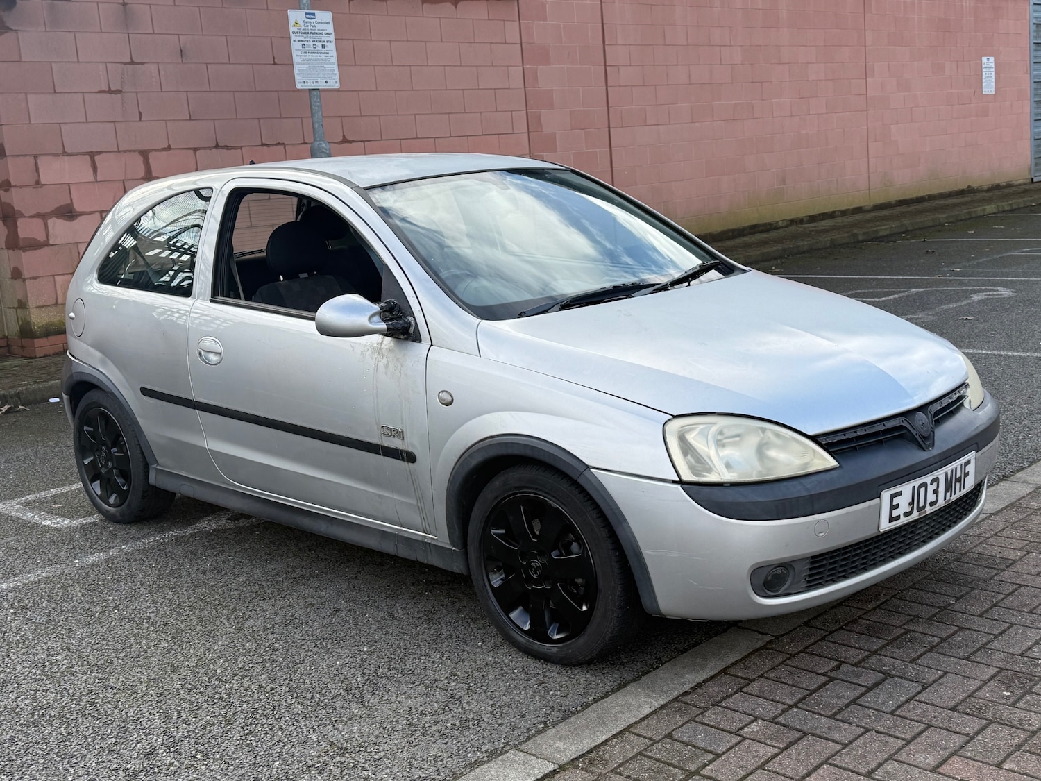 Used Vauxhall Corsa 2003 for sale - 77632340: Photo 3