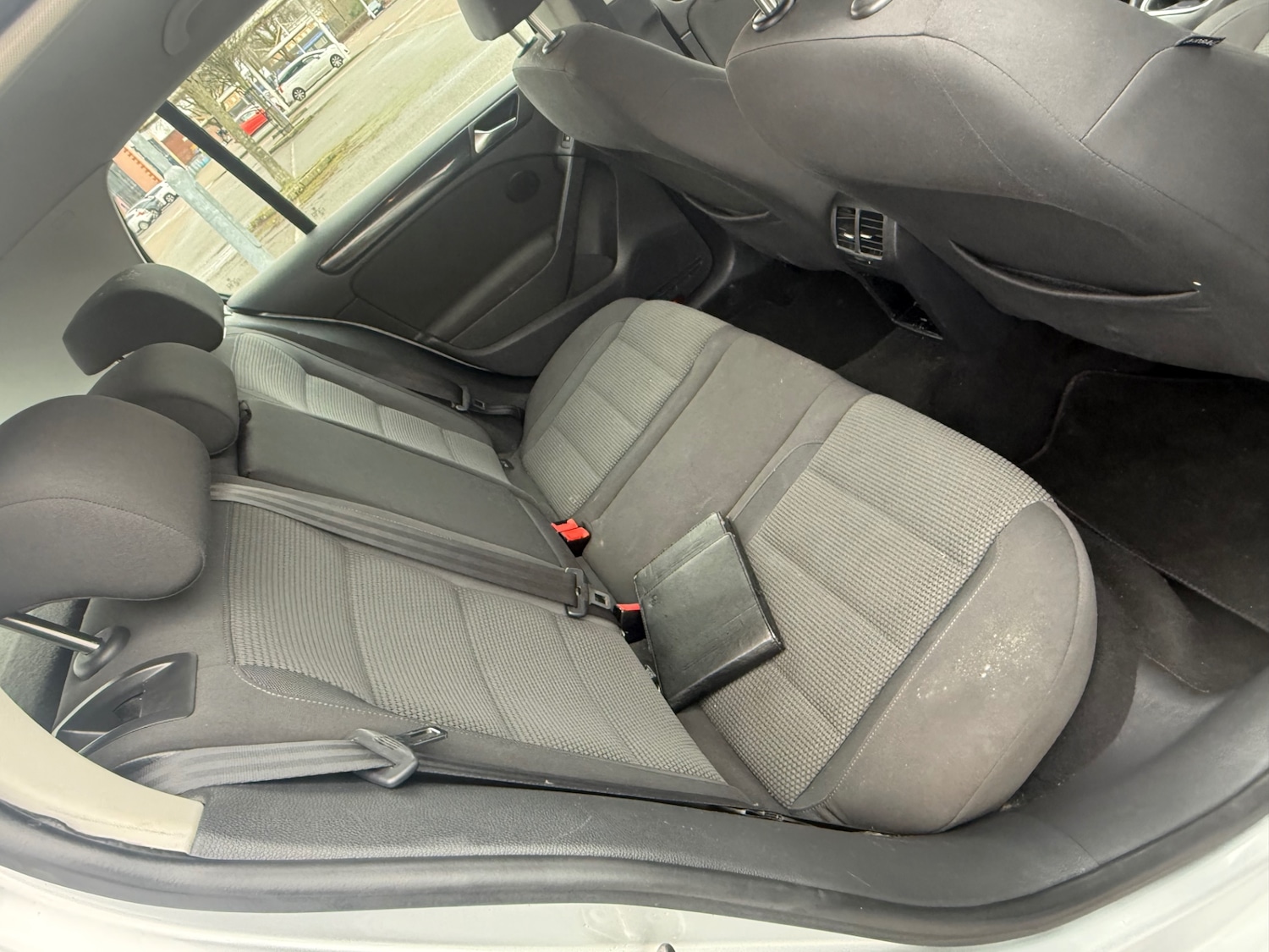 Used Volkswagen Golf 2010 for sale - 77225383: Photo 10