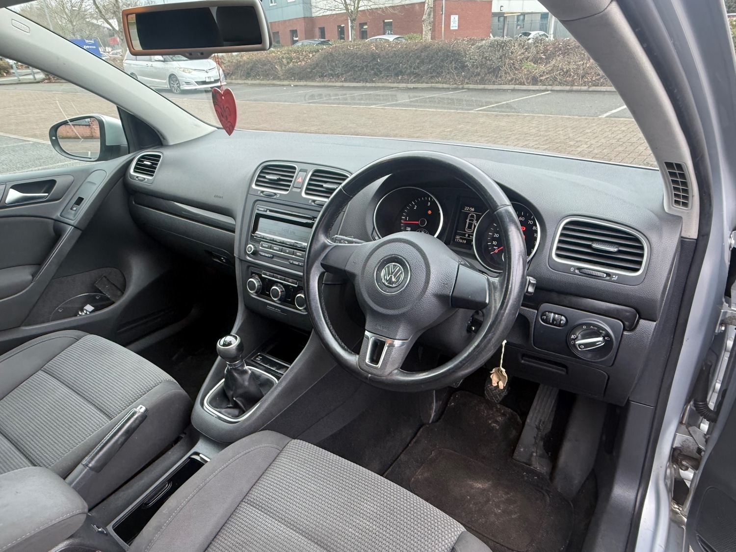Used Volkswagen Golf 2010 for sale - 77225383: Photo 13