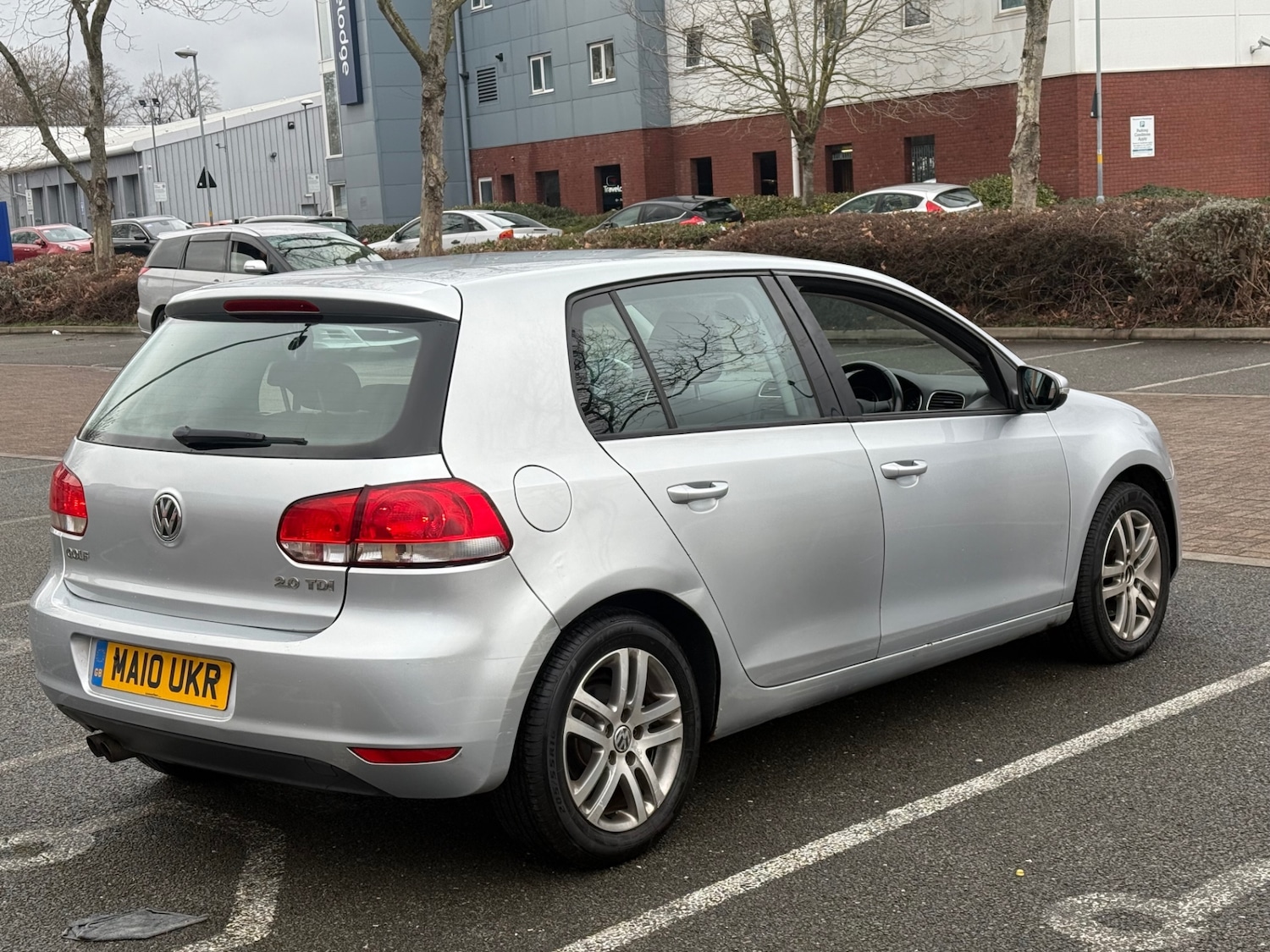 Used Volkswagen Golf 2010 for sale - 77225383: Photo 8