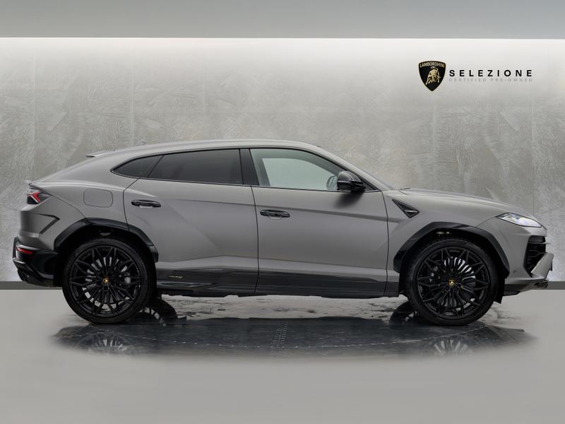 Used Lamborghini Urus 2025 for sale - 77746770: Photo 2