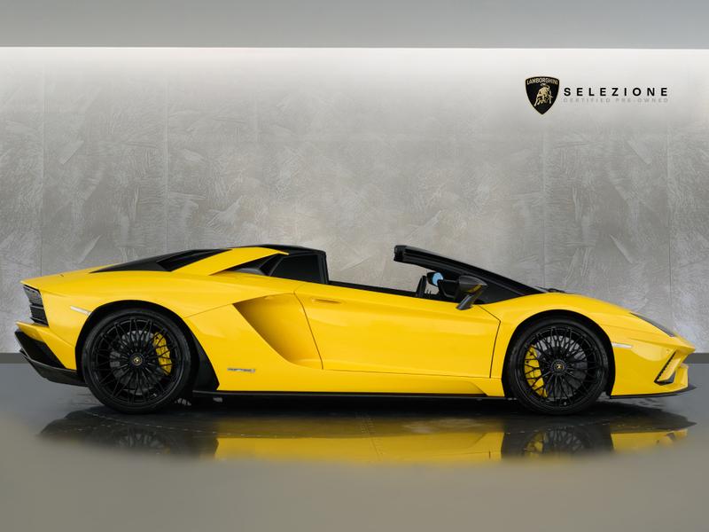 Used Lamborghini Aventador 2018 for sale - 77176358: Photo 2