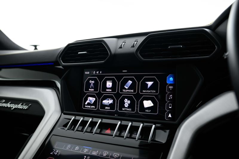 Used Lamborghini Urus 2019 for sale - 76862389: Photo 11