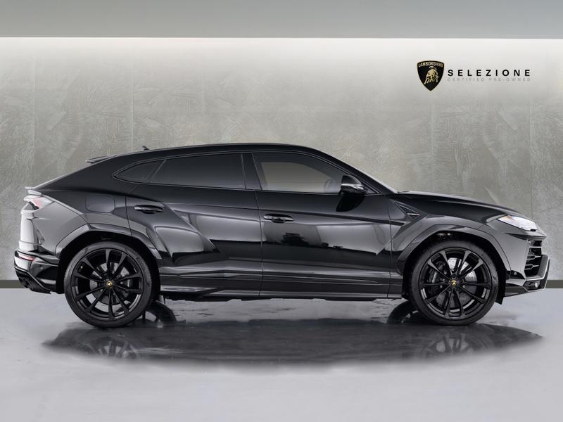 Used Lamborghini Urus 2019 for sale - 76862389: Photo 2