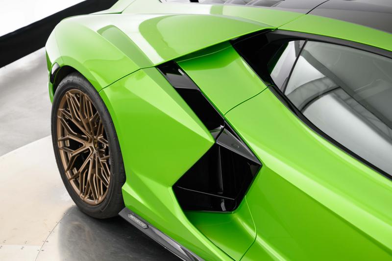 Used Lamborghini Revuelto 2024 for sale - 76415780: Photo 19