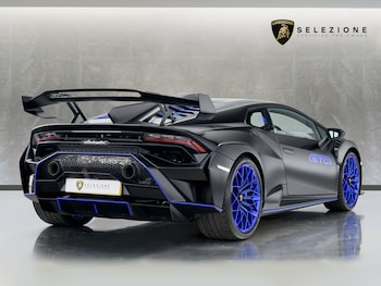Used Lamborghini Huracan 2023 for sale - 79246799: Photo
