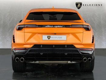 Used Lamborghini Urus 2023 for sale - 76101832: Photo