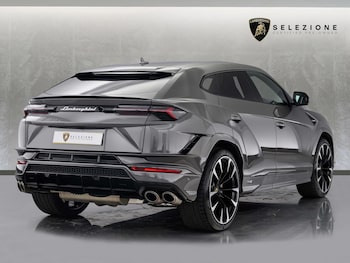 Used Lamborghini Urus 2023 for sale - 78593151: Photo