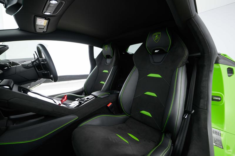 Used Lamborghini Huracan 2023 for sale - 77354552: Photo 18