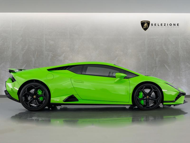 Used Lamborghini Huracan 2023 for sale - 77354552: Photo 2