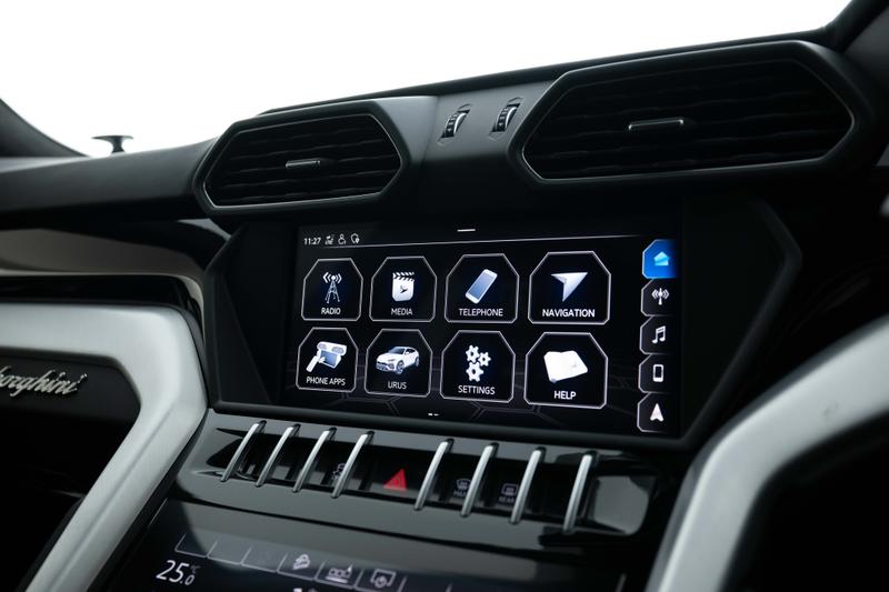 Used Lamborghini Urus 2019 for sale - 76685001: Photo 12