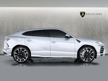 Used Lamborghini Urus 2019 for sale - 76685001: Photo