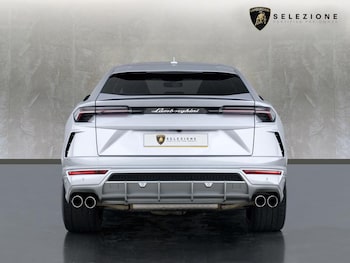 Used Lamborghini Urus 2019 for sale - 76685001: Photo