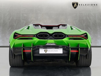 Used Lamborghini Revuelto 2024 for sale - 78593142: Photo
