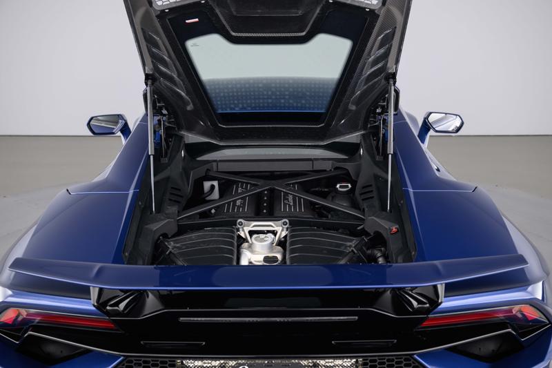 Used Lamborghini Huracan 2024 for sale - 76858792: Photo 10