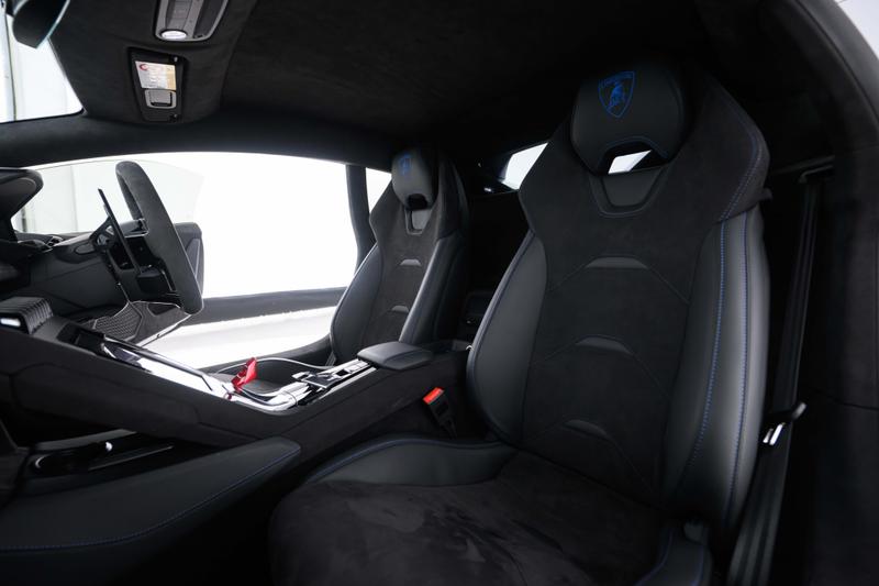 Used Lamborghini Huracan 2024 for sale - 76858792: Photo 17