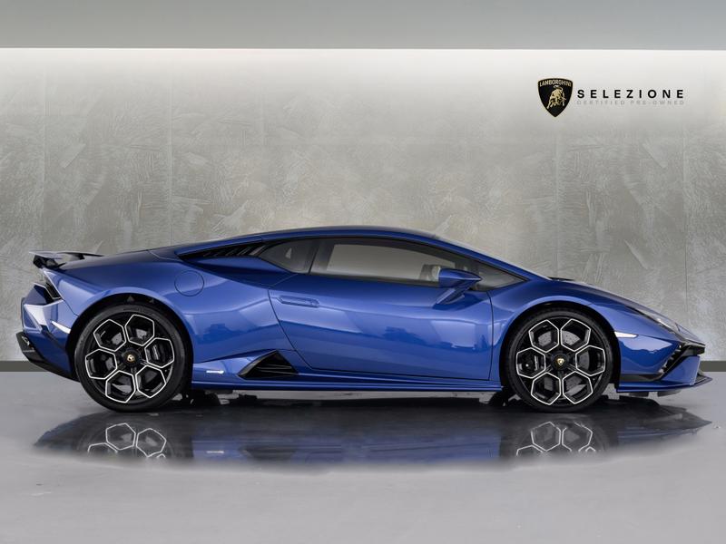 Used Lamborghini Huracan 2024 for sale - 76858792: Photo 2