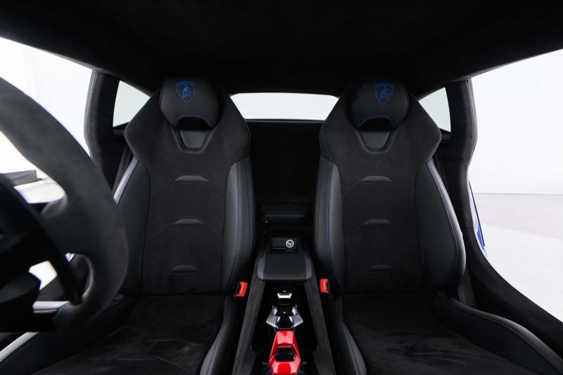 Used Lamborghini Huracan 2024 for sale - 76858792: Photo 7