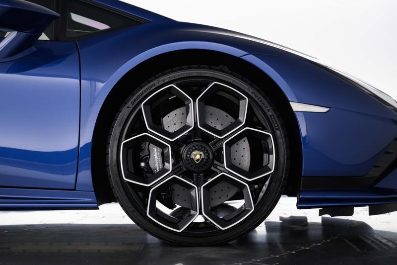 Used Lamborghini Huracan 2024 for sale - 76858792: Photo 9