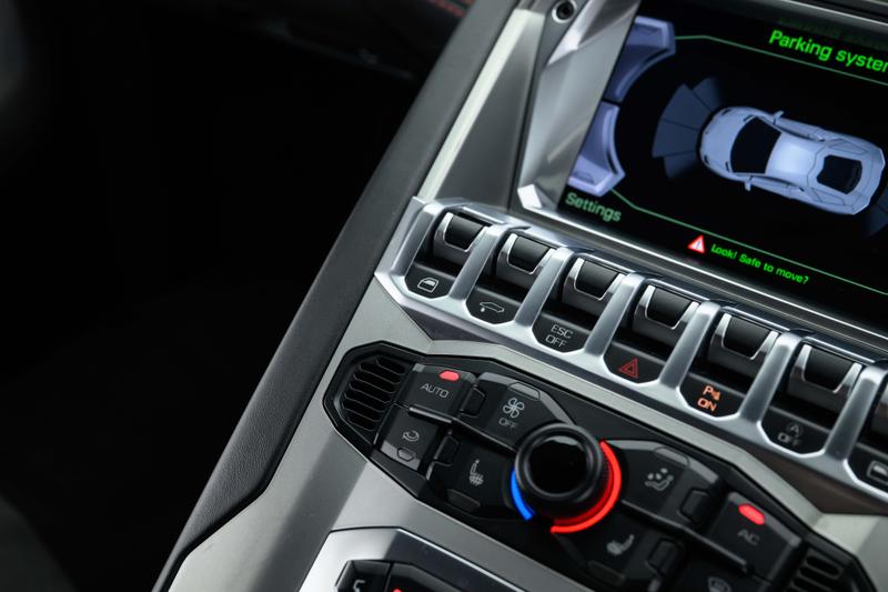 Used Lamborghini Aventador 2017 for sale - 77848674: Photo 17