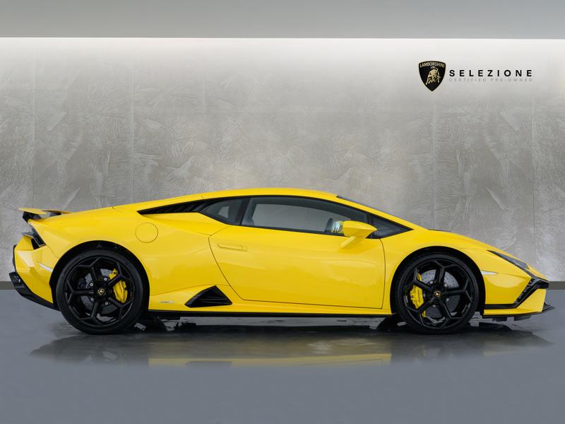 Used Lamborghini Huracan 2023 for sale - 77592773: Photo 2