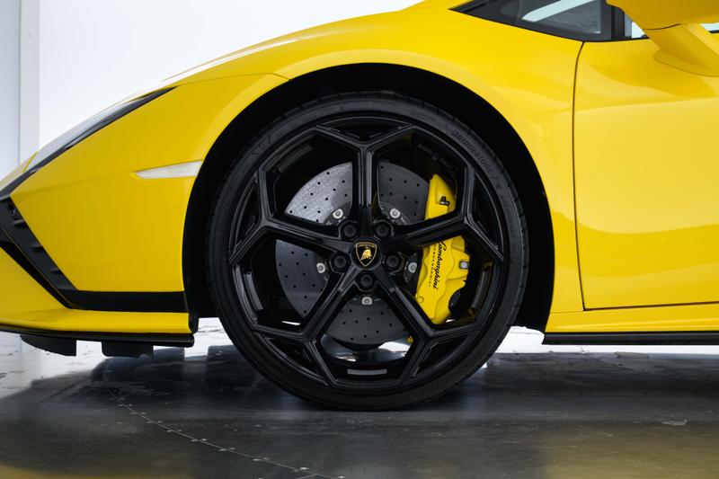 Used Lamborghini Huracan 2023 for sale - 77592773: Photo 9