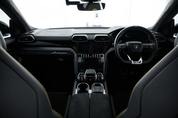 Used Lamborghini Urus 2023 for sale - 74703836: Photo 10