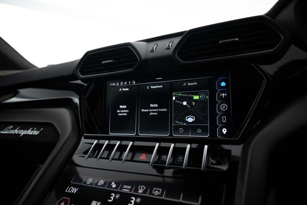 Used Lamborghini Urus 2023 for sale - 74703836: Photo 14